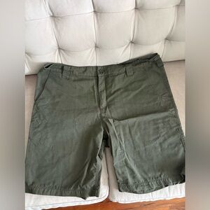 Triple Aught Design Green Size 40 Shorts